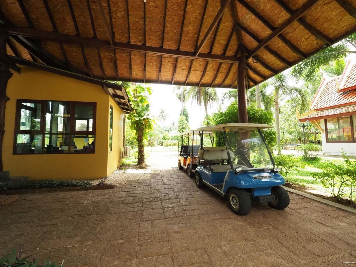 Keeree Waree Seaside Villa Bang Saphan Buitenkant foto