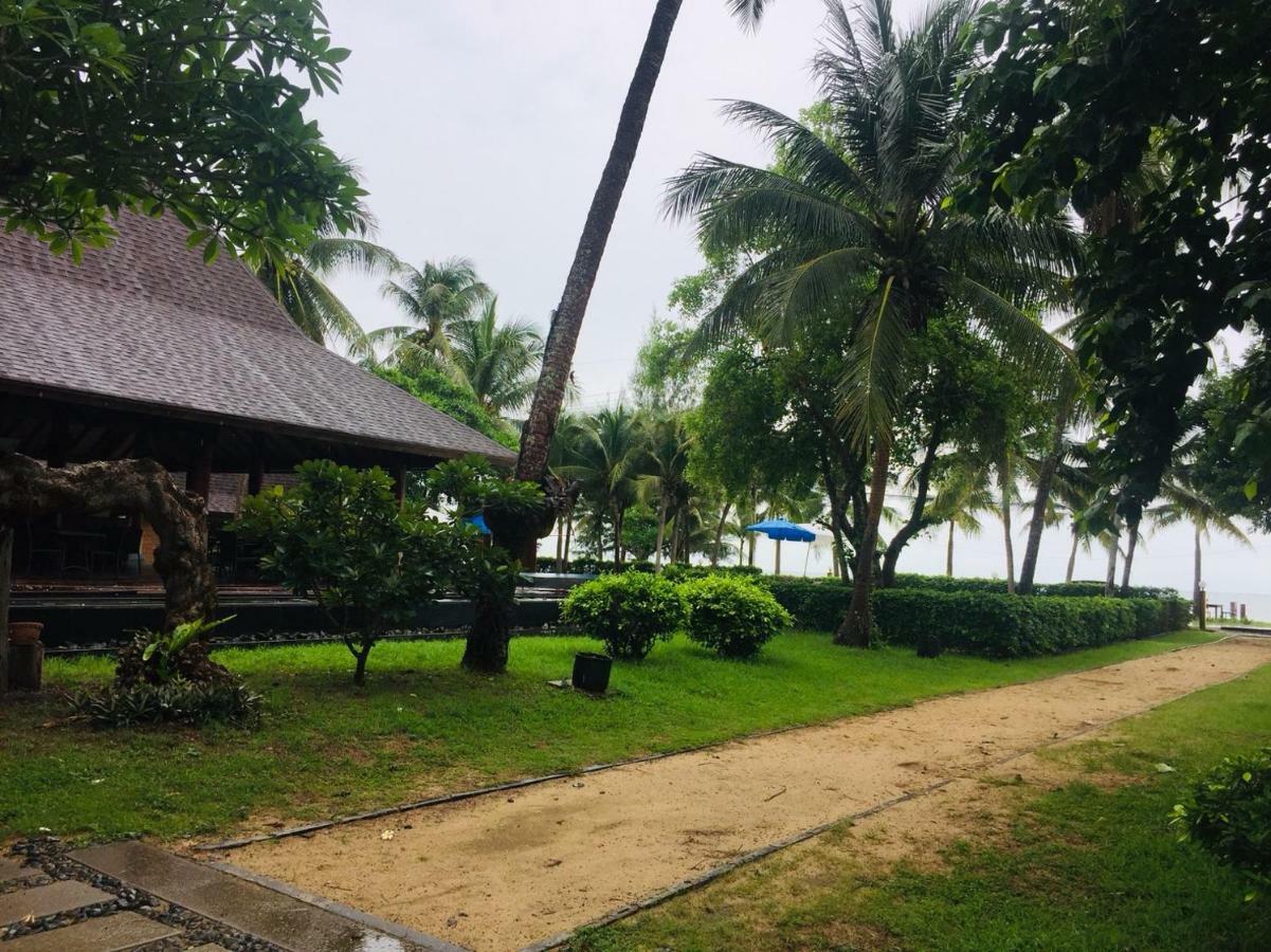 Keeree Waree Seaside Villa Bang Saphan Buitenkant foto